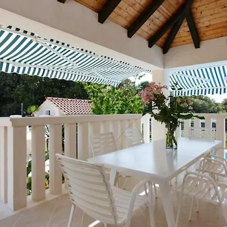 Villa Charming In + Pool