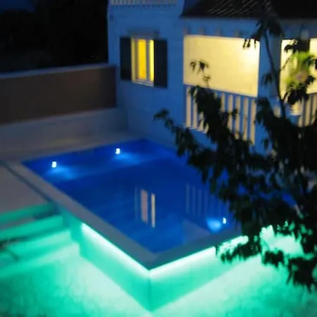 Villa Charming In + Pool