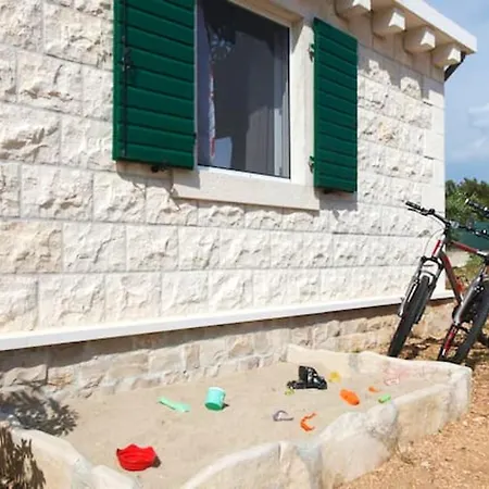 Charming In + Pool *