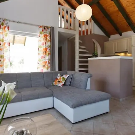 Vila Charming In + Pool