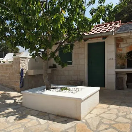 Vila Charming In + Pool Pucisca