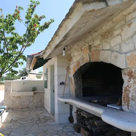 Charming In + Pool Vila *