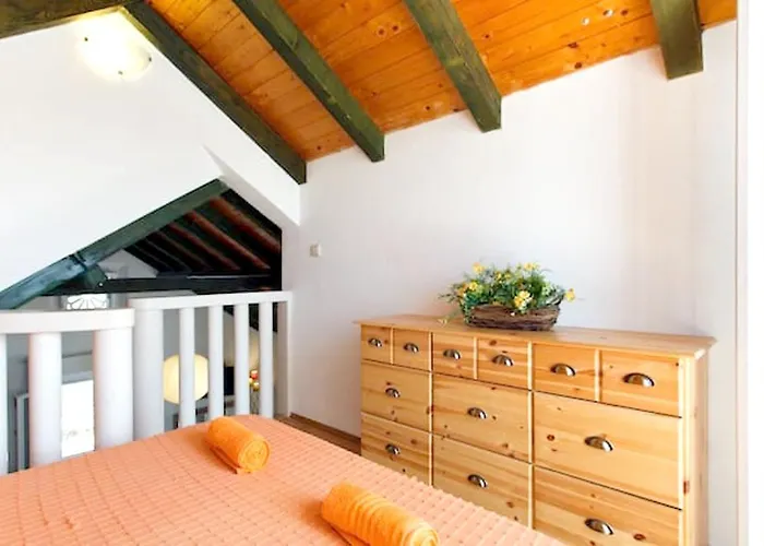 别墅 Charming In + Pool 普契什查