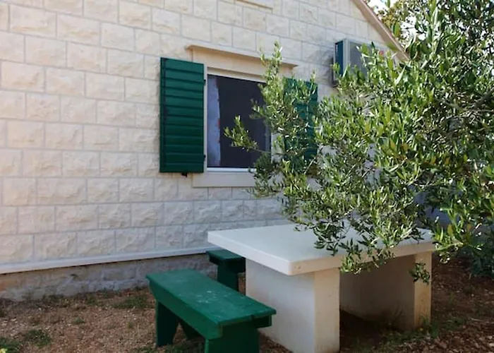 Charming In + Pool *