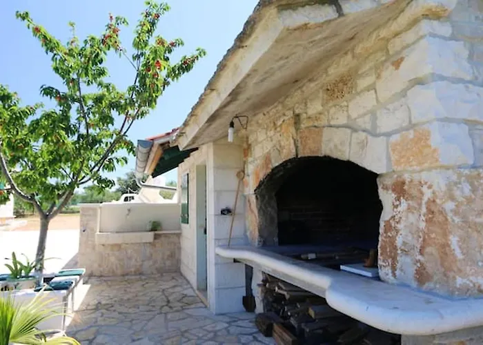 Charming In + Pool *